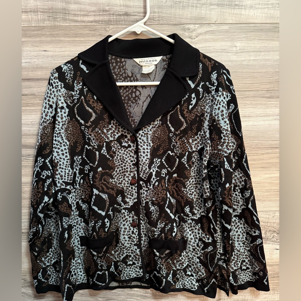 Exclusively Misook Gray Long Sleeve Button V Neck Cardigan Sweater